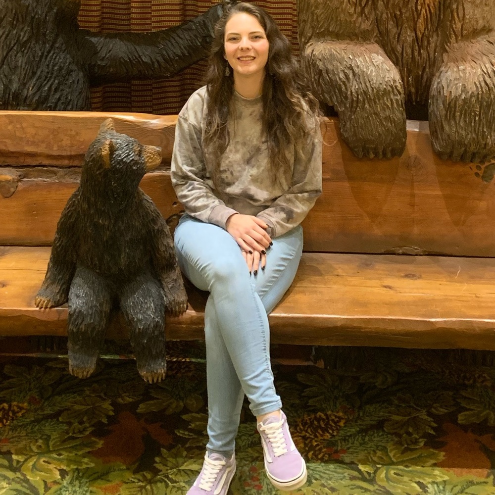 Meet your Posher, Danielle